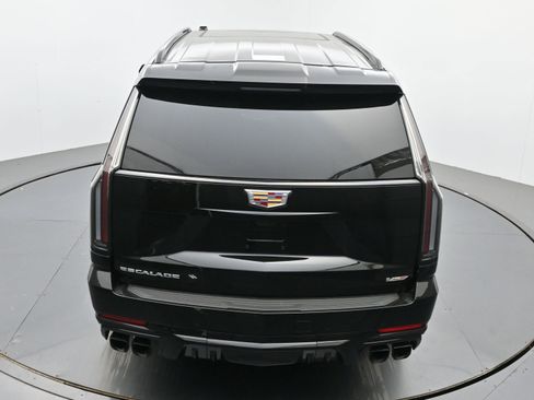 New 2026 Cadillac Escalade V w/ LPO, Floor Liner Package AWD/4WD image 26