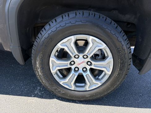 Used 2025 GMC Sierra 1500 SLT image 19