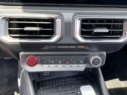 Used 2024 Ford Mustang Premium image 31