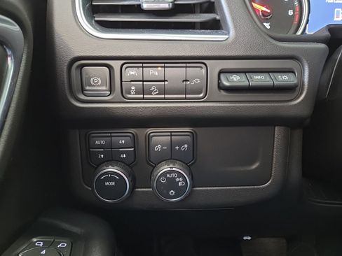 Used 2021 Chevrolet Tahoe High Country image 27