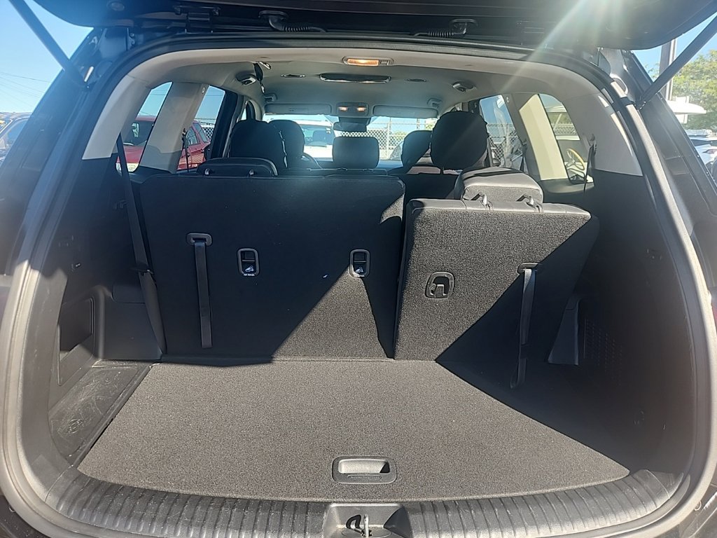 Certified 2024 Kia Telluride LX FWD image 17