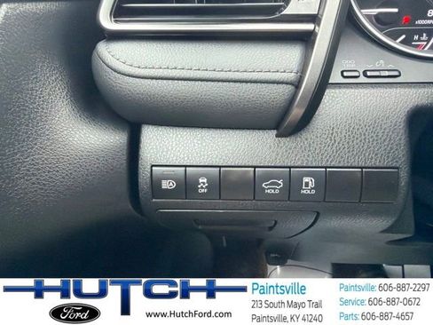 Used 2022 Toyota Camry LE FWD image 16