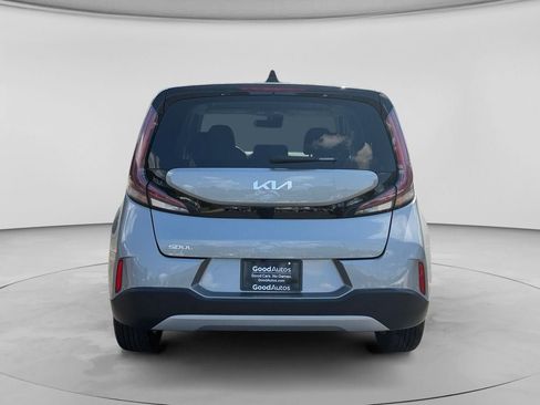 Used 2025 Kia Soul LX w/ LX Technology Package FWD image 7
