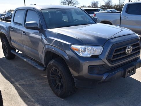 Used 2020 Toyota Tacoma SR image 4
