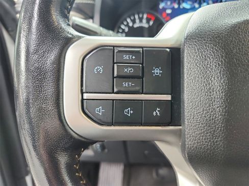 Used 2024 Ford Expedition XLT image 25