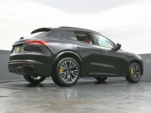 Used 2023 Maserati Grecale Modena image 52