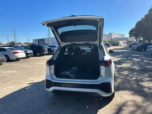 New 2026 Volkswagen Tiguan SE R-Line image 43