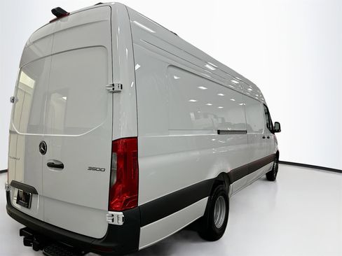 New 2025 Mercedes-Benz Sprinter 3500 image 8
