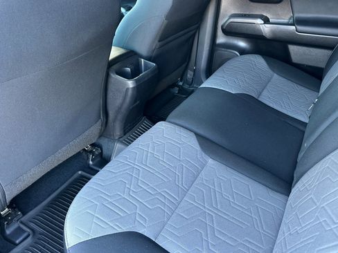 Used 2020 Toyota Tacoma SR5 image 12