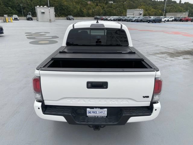 Used 2021 Toyota Tacoma TRD Off-Road w/ Technology Package AWD/4WD image 8