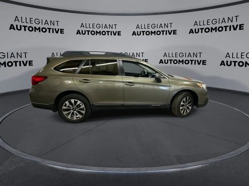 Used 2016 Subaru Outback 2.5i Limited image 11