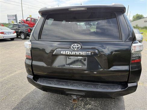 Used 2016 Toyota 4Runner SR5 Premium AWD/4WD image 4