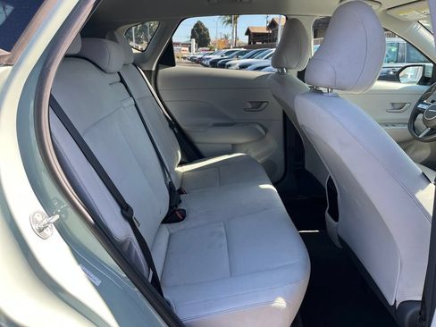 Used 2025 Hyundai Kona SEL AWD/4WD image 38
