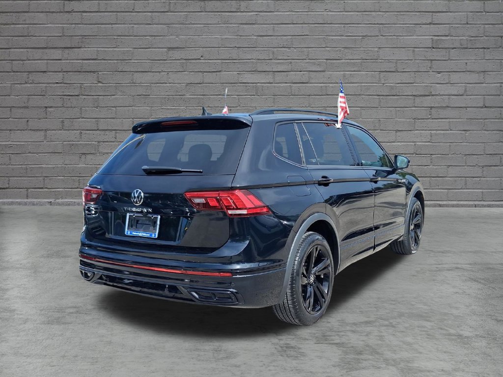 Used 2023 Volkswagen Tiguan SE R-Line FWD image 9