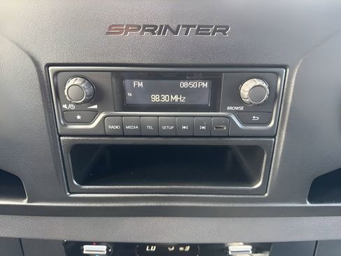 Used 2025 Mercedes-Benz Sprinter 2500 image 14