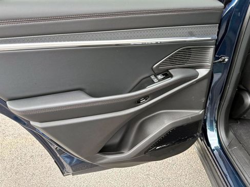 New 2025 Jeep Wagoneer S Limited image 8