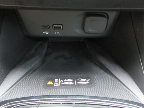 Certified 2024 Buick Envista Sport Touring w/ Convenience I Package image 31