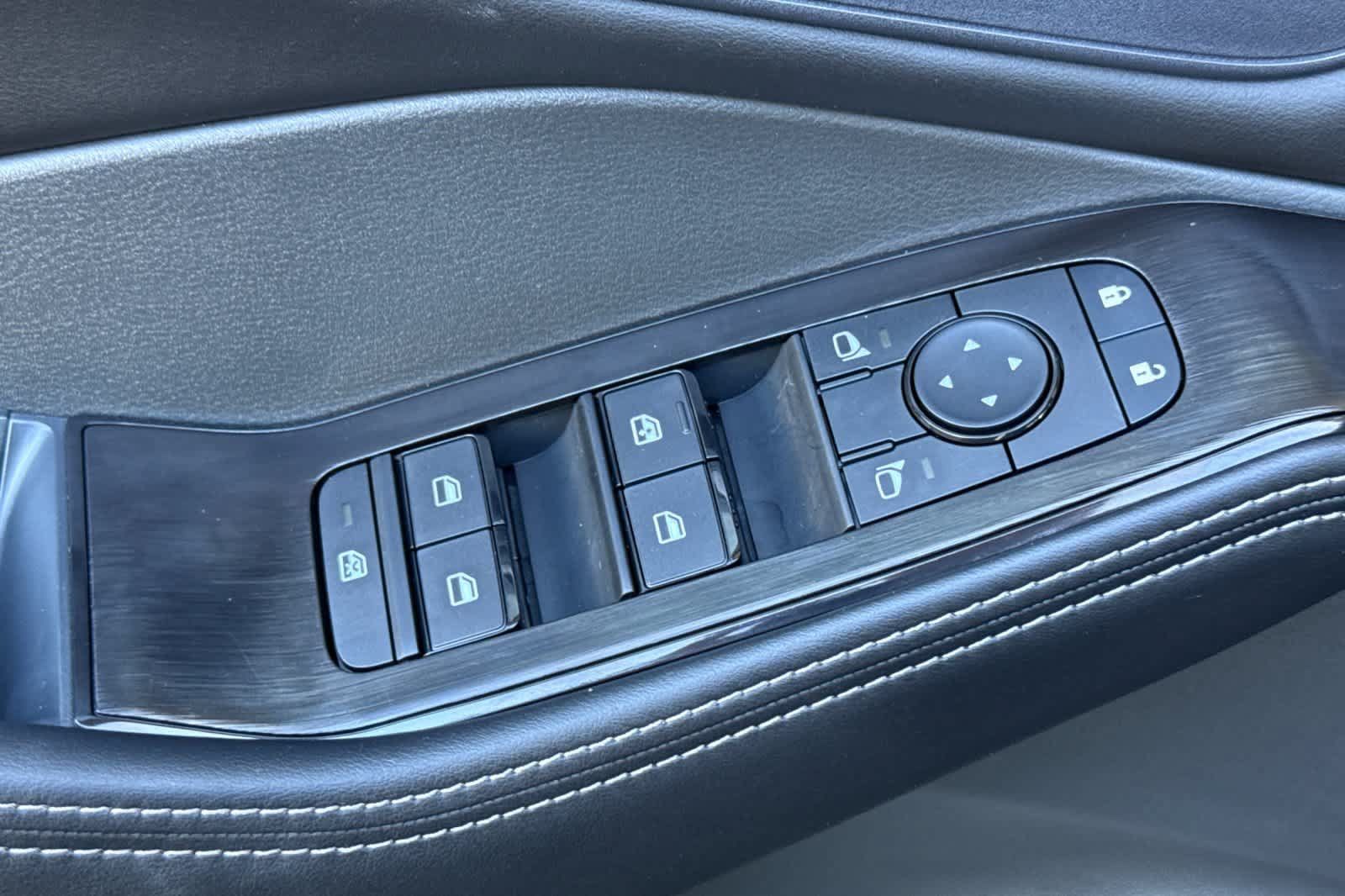 New 2026 Nissan Rogue SV AWD/4WD image 13