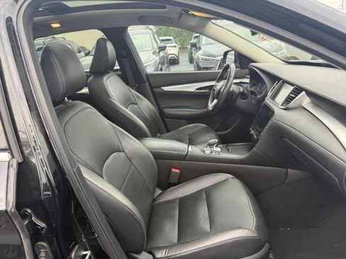Used 2019 INFINITI QX50 Essential w/ Premium Heat Package AWD/4WD image 26