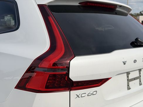 New 2026 Volvo XC60 B5 Plus w/ Climate Package image 9