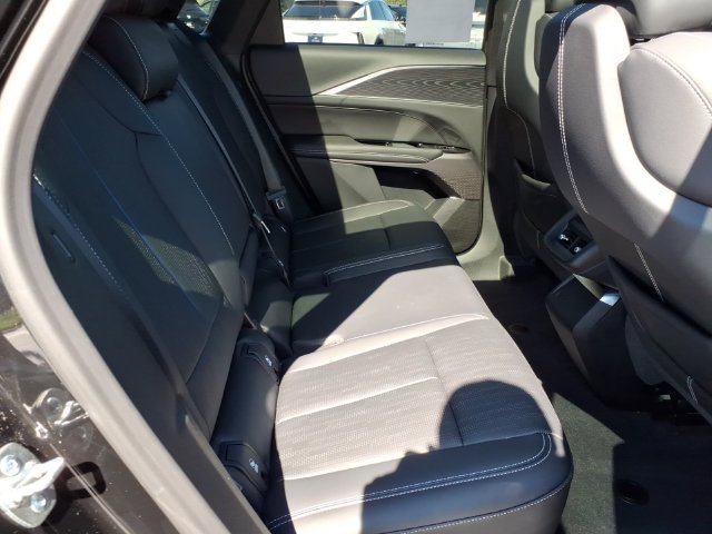 Used 2025 Cadillac Lyriq Sport AWD/4WD image 20