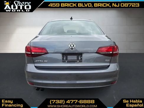 Used 2018 Volkswagen Jetta SE FWD image 6