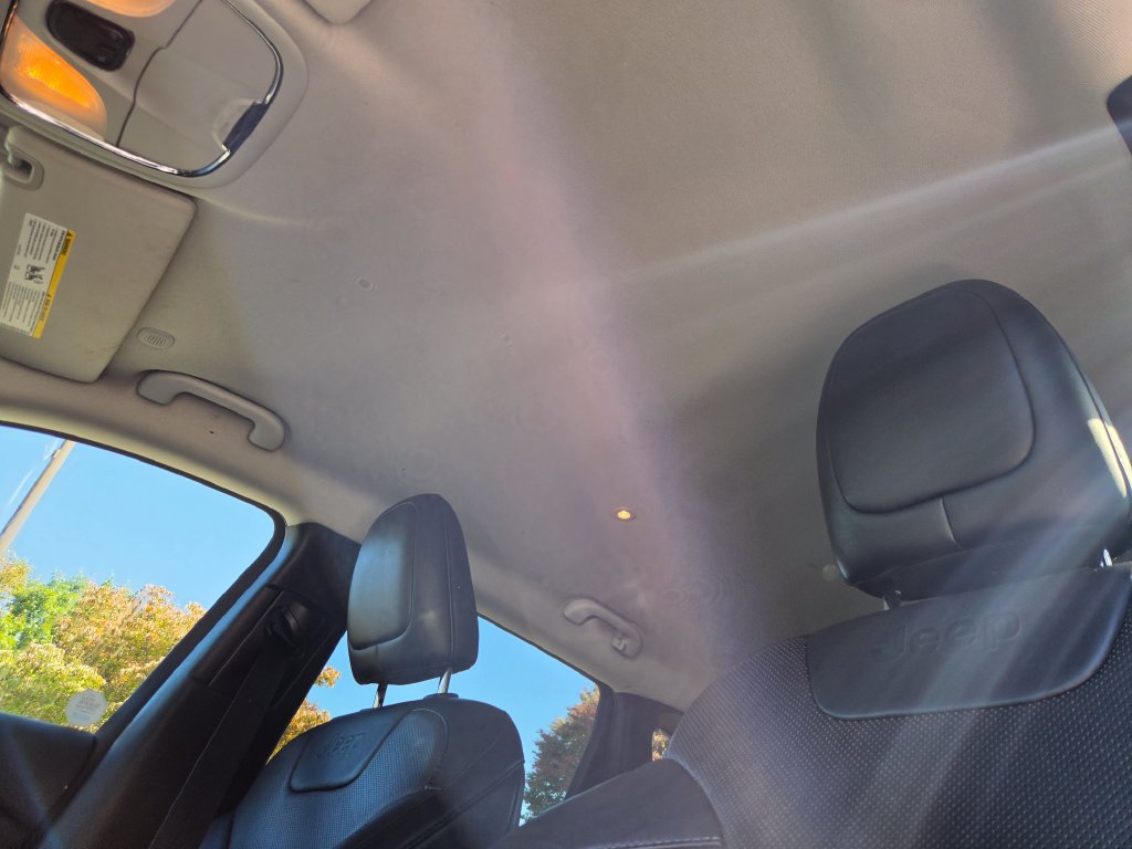 Used 2020 Jeep Cherokee Limited AWD/4WD image 19