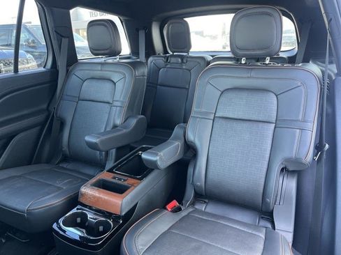 Used 2025 Lincoln Aviator Black Label w/ Jet Appearance Package image 13