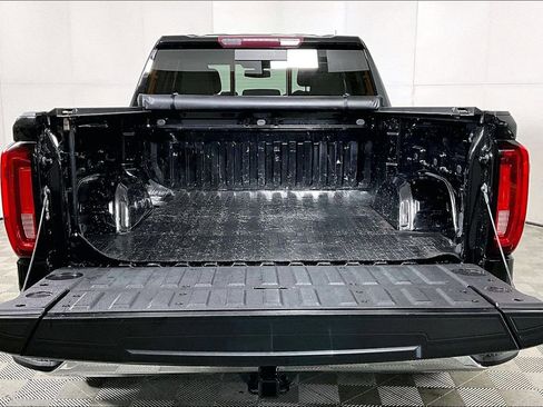 Used 2019 GMC Sierra 1500 SLT w/ SLT Convenience Package image 33