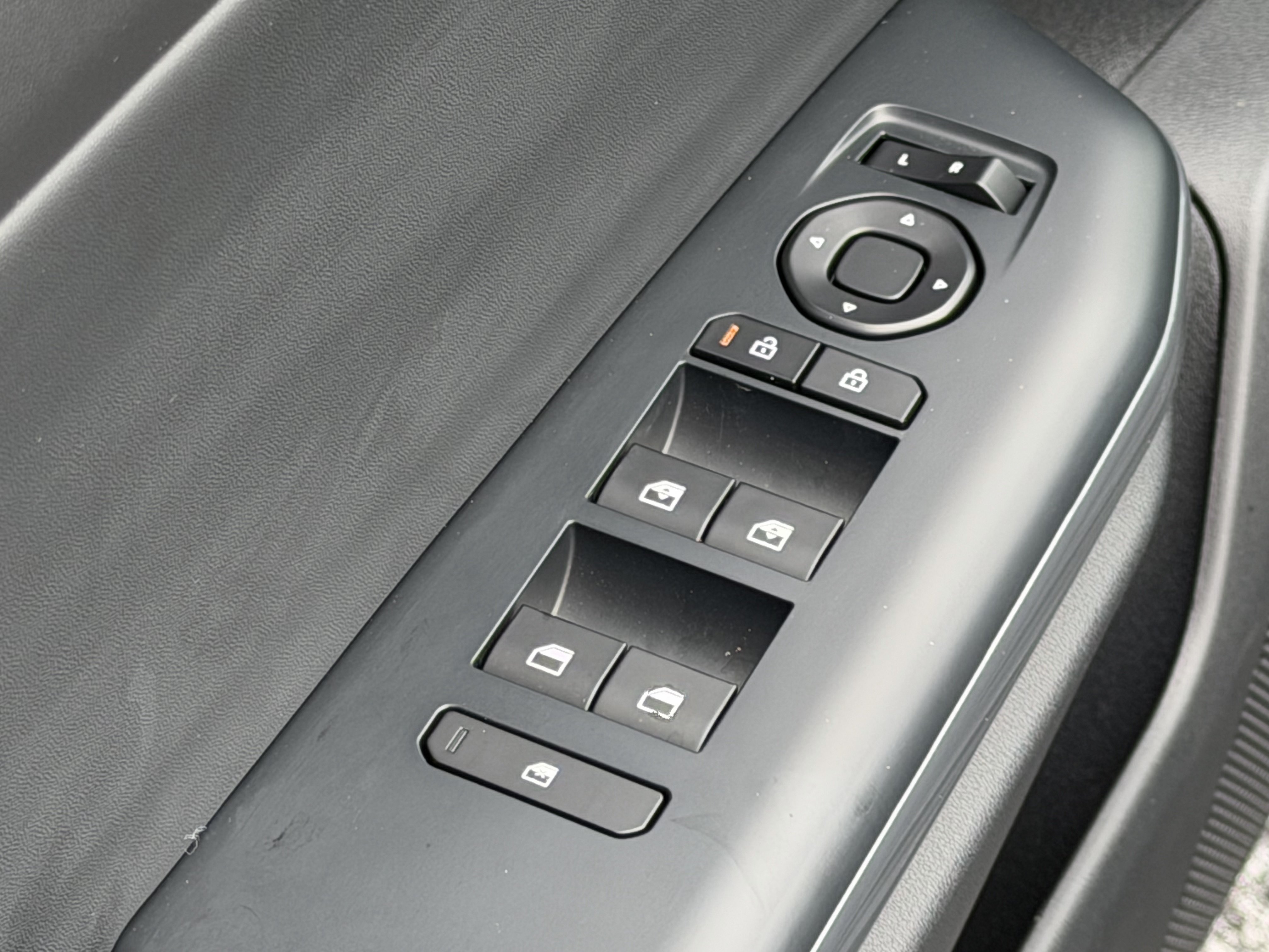 New 2026 Kia K4 EX FWD image 37