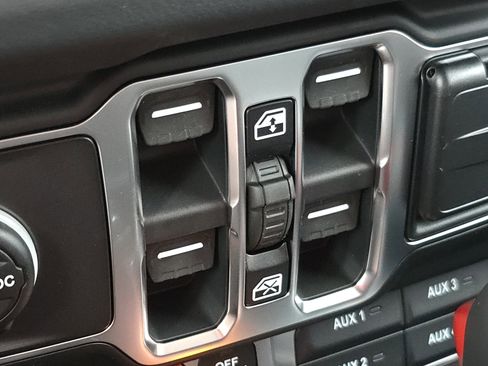 New 2026 Jeep Gladiator Rubicon image 9