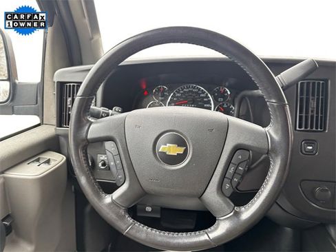 Used 2020 Chevrolet Express 3500 LT w/ LT Preferred Equipment Group image 12