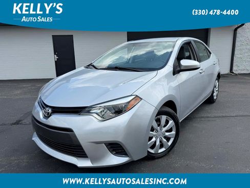 Used 2016 Toyota Corolla LE FWD image 1