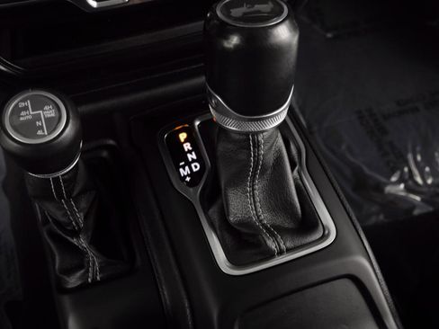 Used 2021 Jeep Wrangler Unlimited Sahara w/ Uconnect 4C Nav & Sound Group image 32