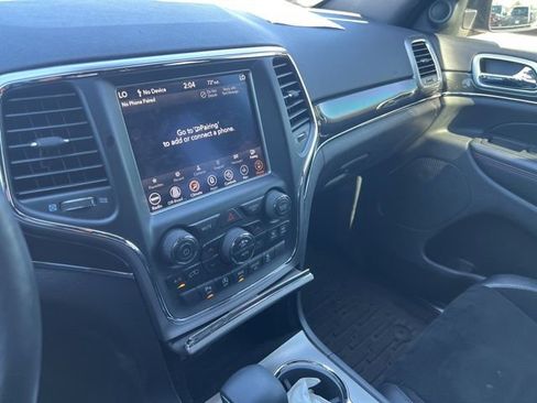 Used 2018 Jeep Grand Cherokee Trailhawk image 35