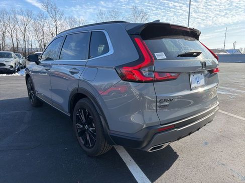 Certified 2023 Honda CR-V Sport Touring image 3