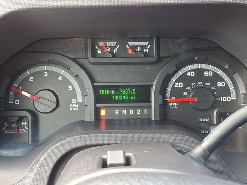 Used 2011 Ford E-350 and Econoline 350 XLT image 21