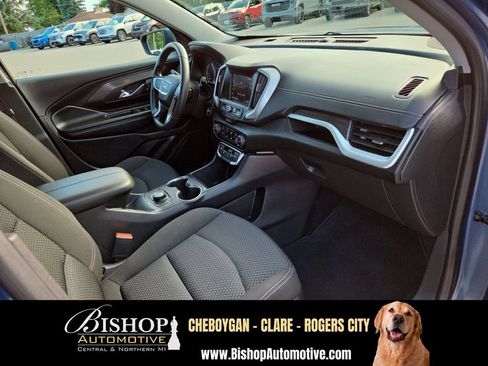 Used 2024 GMC Terrain SLE AWD/4WD image 14