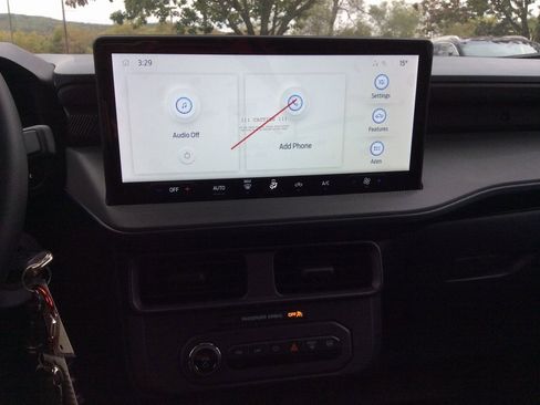 New 2025 Ford Maverick XL w/ Equipment Group 101A image 37