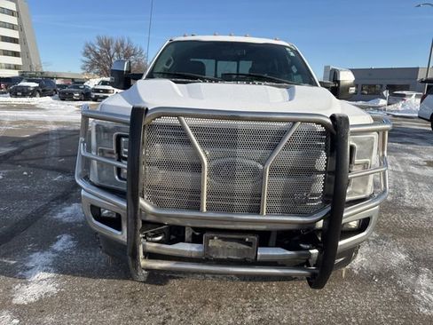 Used 2018 Ford F250 Lariat w/ Chrome Package image 7