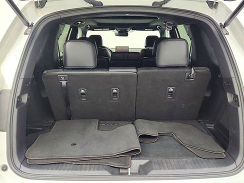 Used 2025 Honda Pilot Black Edition image 24