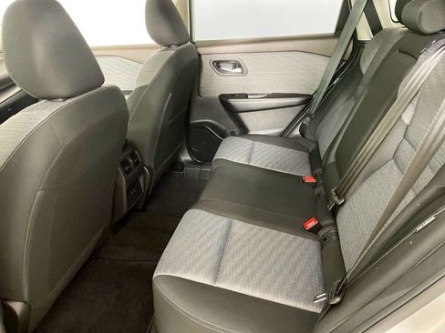 Used 2023 Nissan Rogue SV image 22