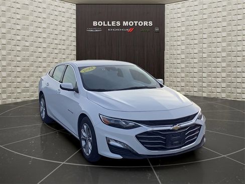 Used 2024 Chevrolet Malibu LT image 1