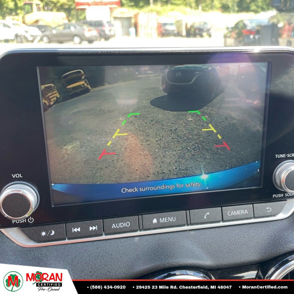 Used 2025 Nissan Sentra SV FWD image 14