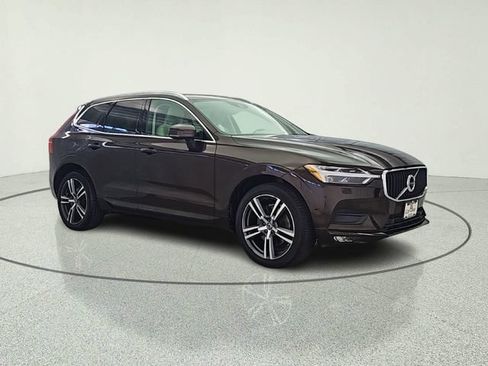 Used 2018 Volvo XC60 T6 Momentum w/ Advanced Package AWD/4WD image 8
