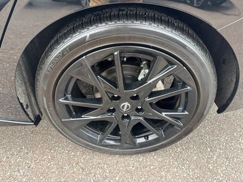 Certified 2025 Nissan Sentra SR w/ Midnight Edition FWD image 30
