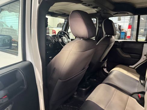 Used 2014 Jeep Wrangler Unlimited Sport AWD/4WD image 42