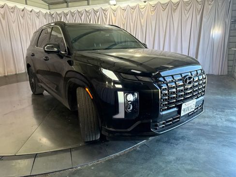 Used 2024 Hyundai Palisade Calligraphy AWD/4WD image 3