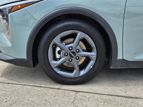 Used 2025 Kia K4 FWD image 13
