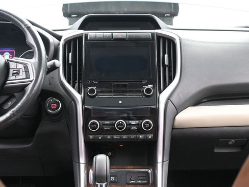 Used 2019 Subaru Ascent Touring image 27